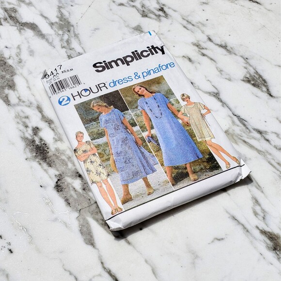 Easy 1990s Simplicity Petite Dress and Pinafore Dress - Size AA (XS, S, M) - Picture 1 of 2